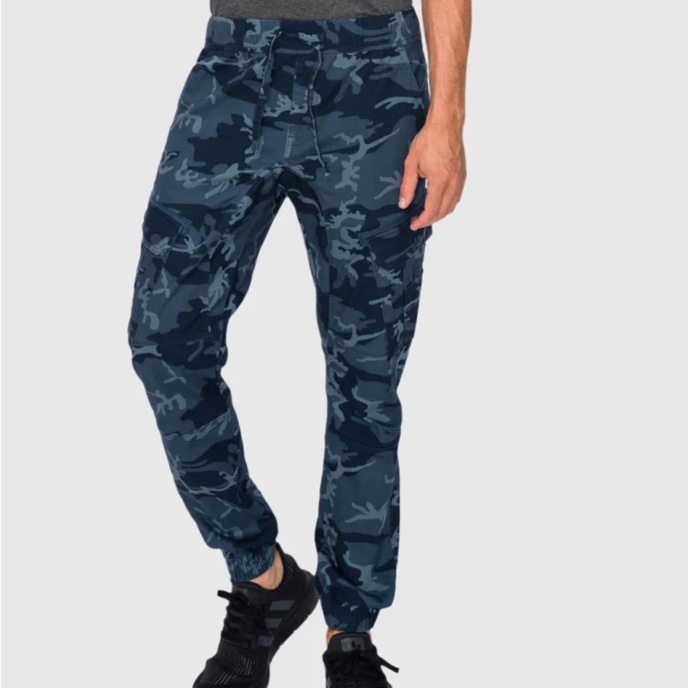Ring of Fire Fleece lined Sweatpants Sleepwear/Joggers Med NWT